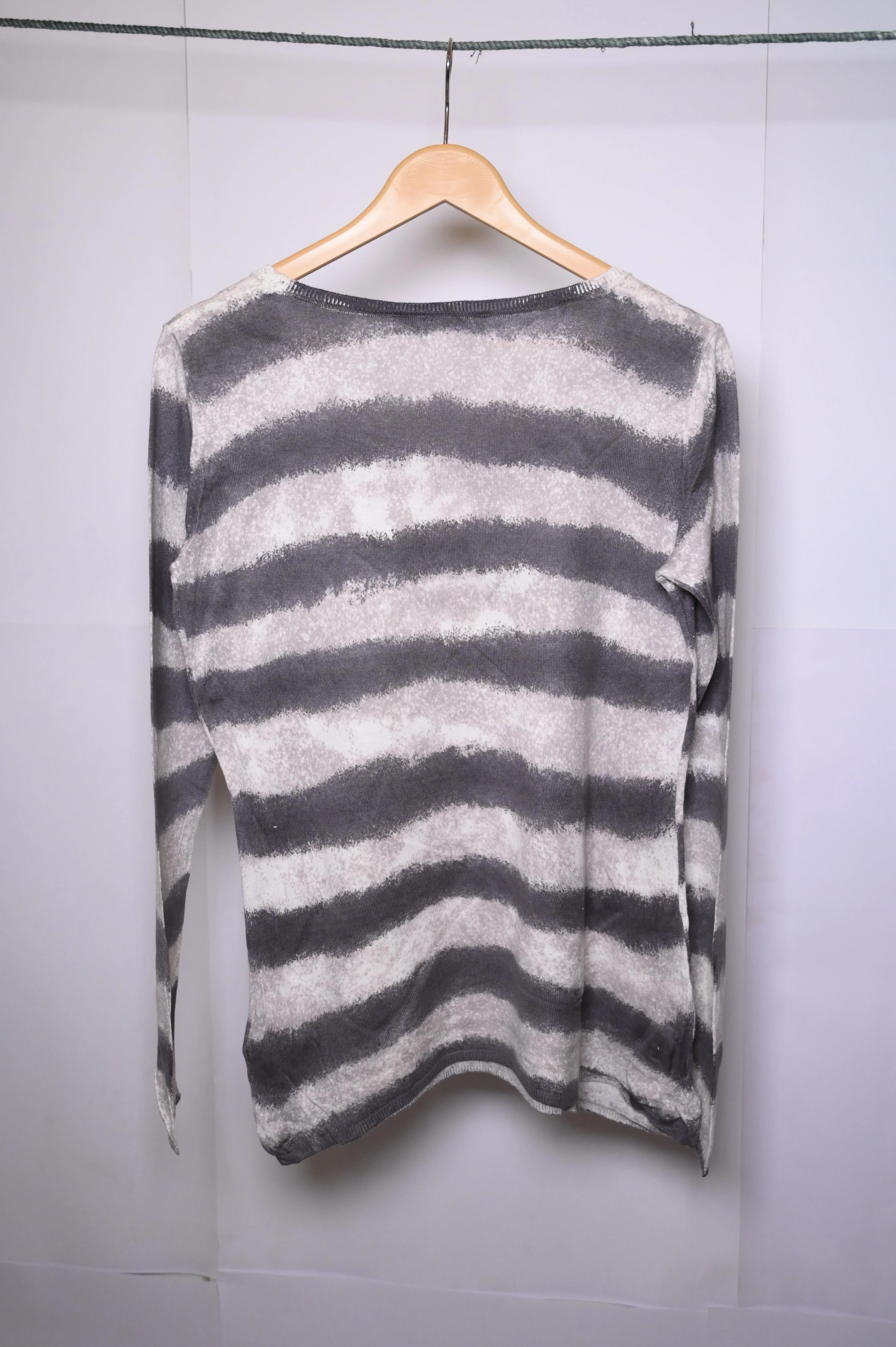 Ashley Brooke White and Grey Sweatshirt - Small