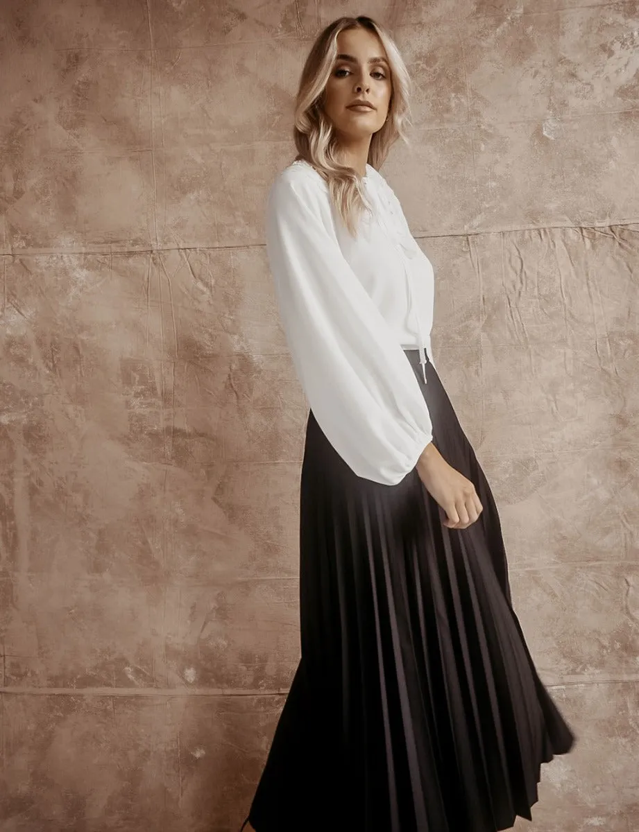BASIC PLEATED SKIRT