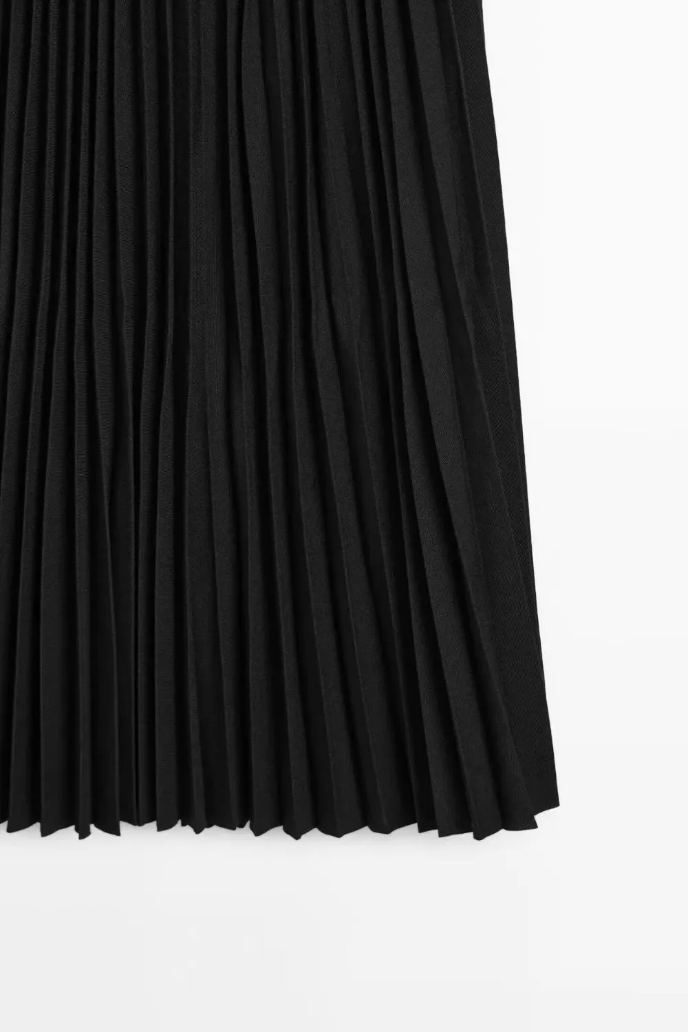 ‘Zoe’  Mid-Length Pleated Skirt